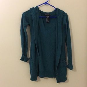 blue/green sweater